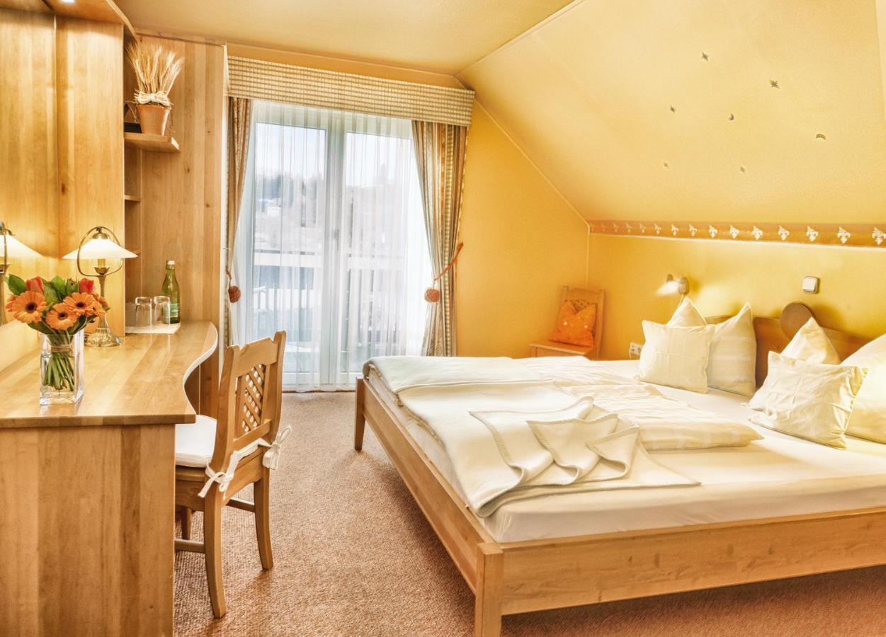 Kraners Alpenhof Bio Bed And Breakfast Pension Weissensee Exterior photo