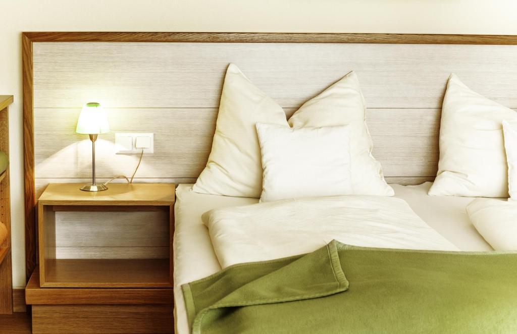 Kraners Alpenhof Bio Bed And Breakfast Pension Weissensee Room photo